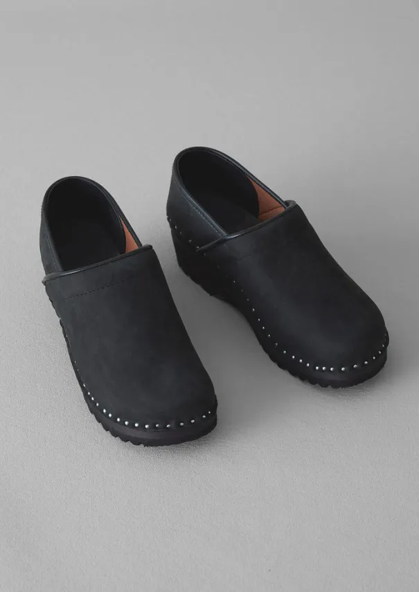 Discount Troentorp Nubuck Closed Clogs Women Shoes